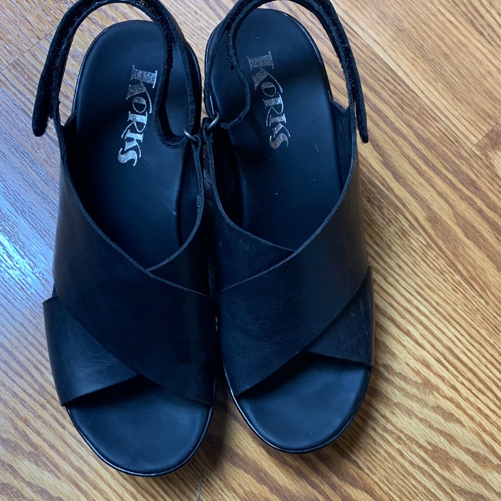KORKS Black Women's Sandals